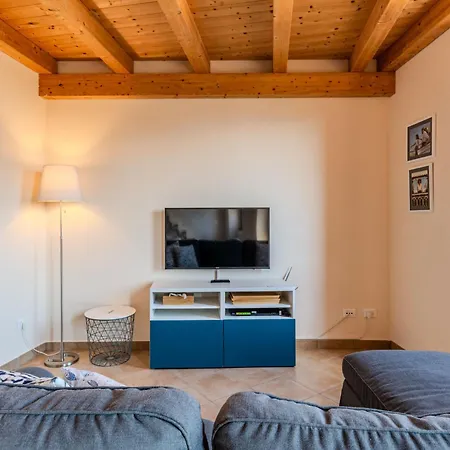 La Terza Casa By Interhome *